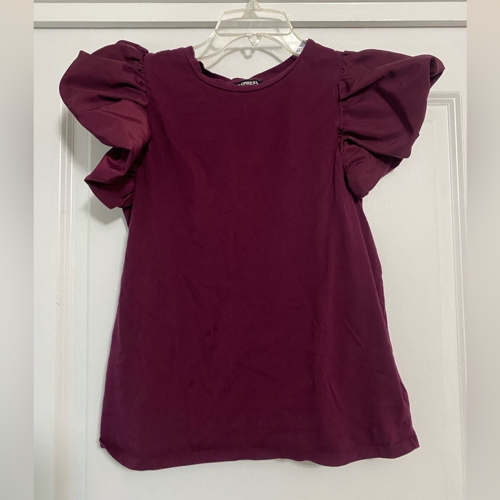 Express Statement Sleeves‎ Short Sleeve Tee